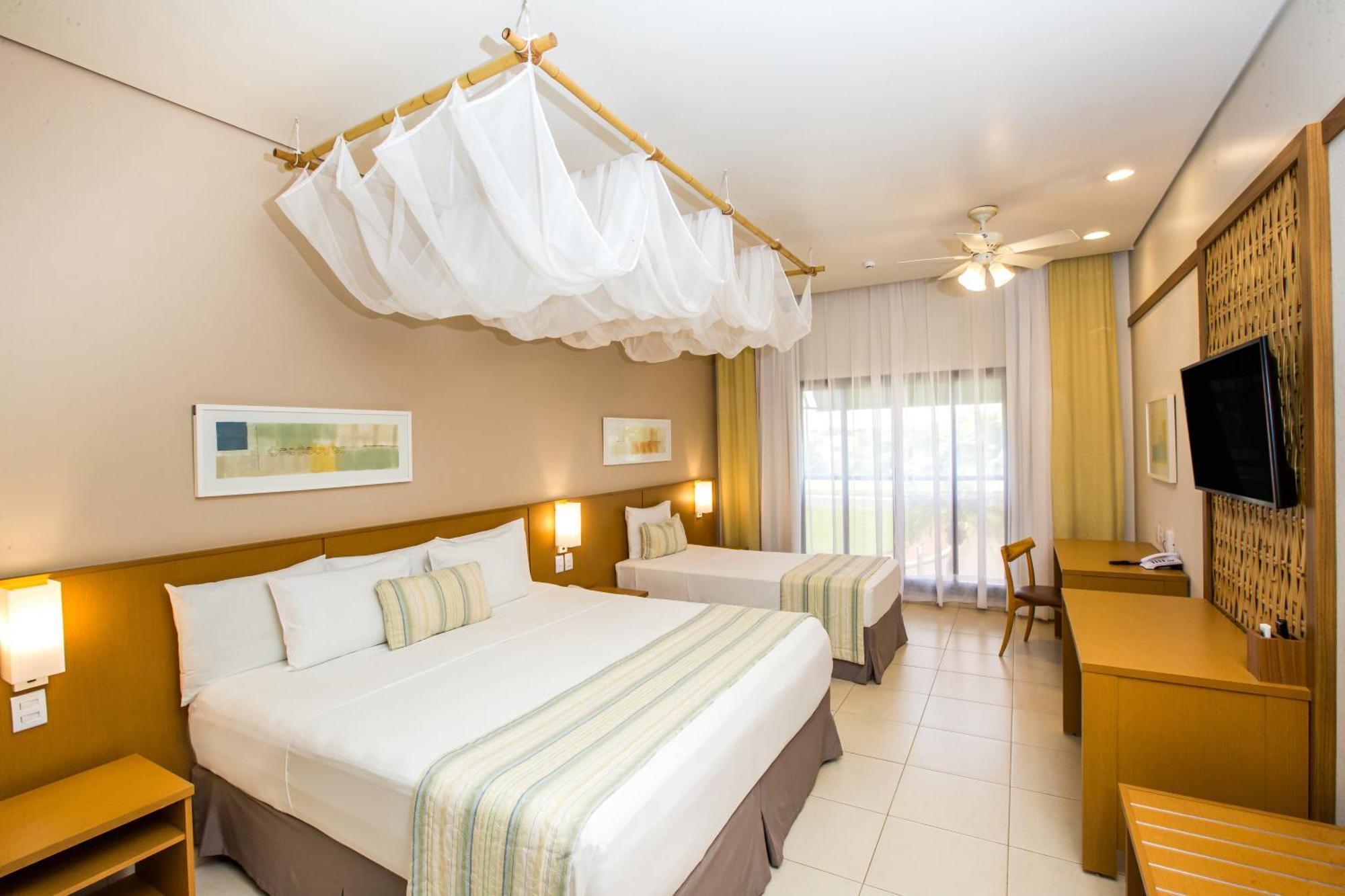 Blue Tree Thermas De Lins Resort Exterior photo